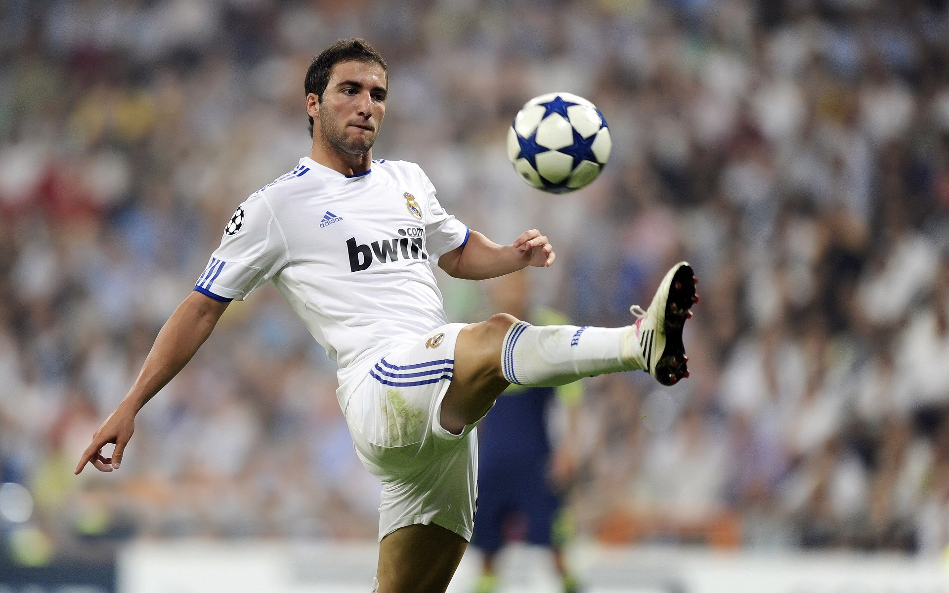 IG引发争议！，德布劳内官方宣布夺冠新规气势如虹延续